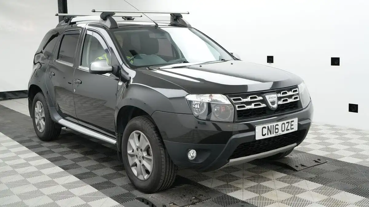 2016-dacia-duster-15dci-laureate-110bhp-station-wagon-5d-big-0