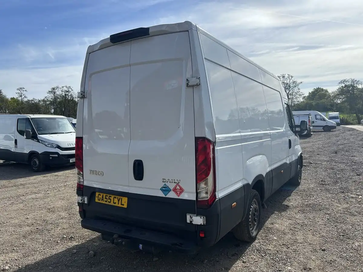 2021-iveco-daily-s-class-23td-35s14v-business-3520mm-h2-136pseu6dt-big-20