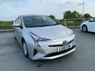 2018-toyota-prius-hybrid-small-7