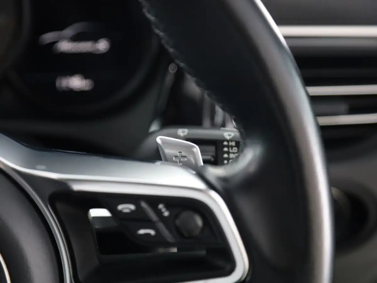 2019-porsche-macan-30-v6-s-big-31