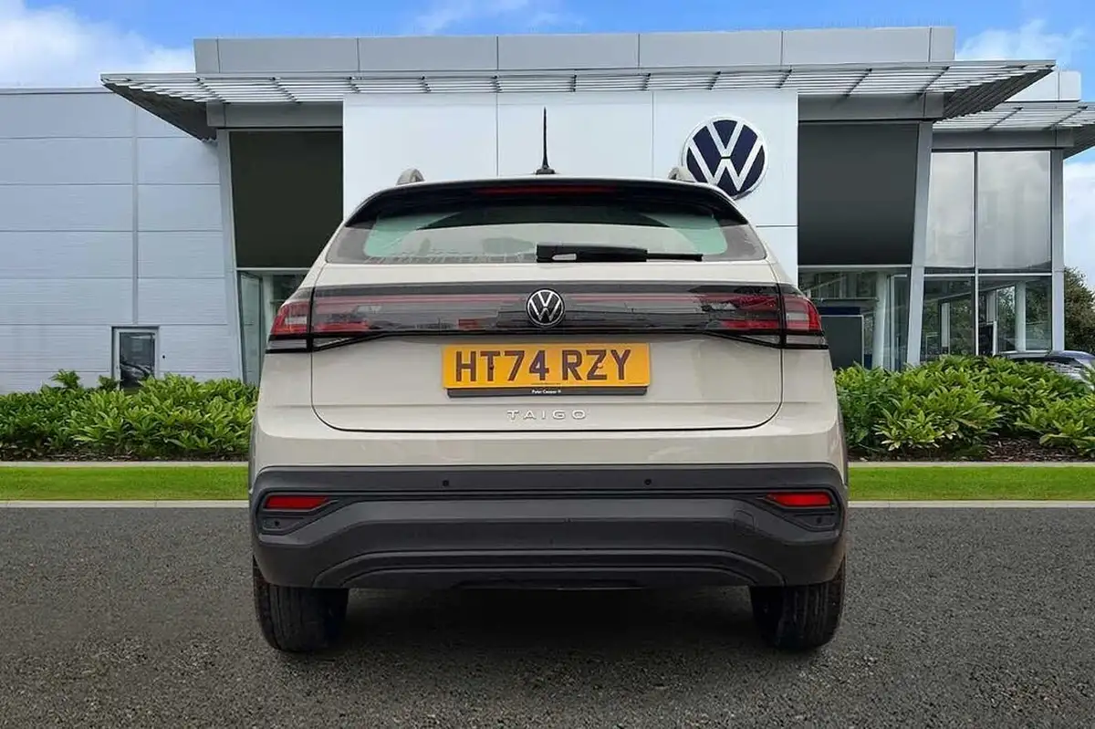 2025-volkswagen-taigo-10-tsi-life-115ps-dsg-big-8