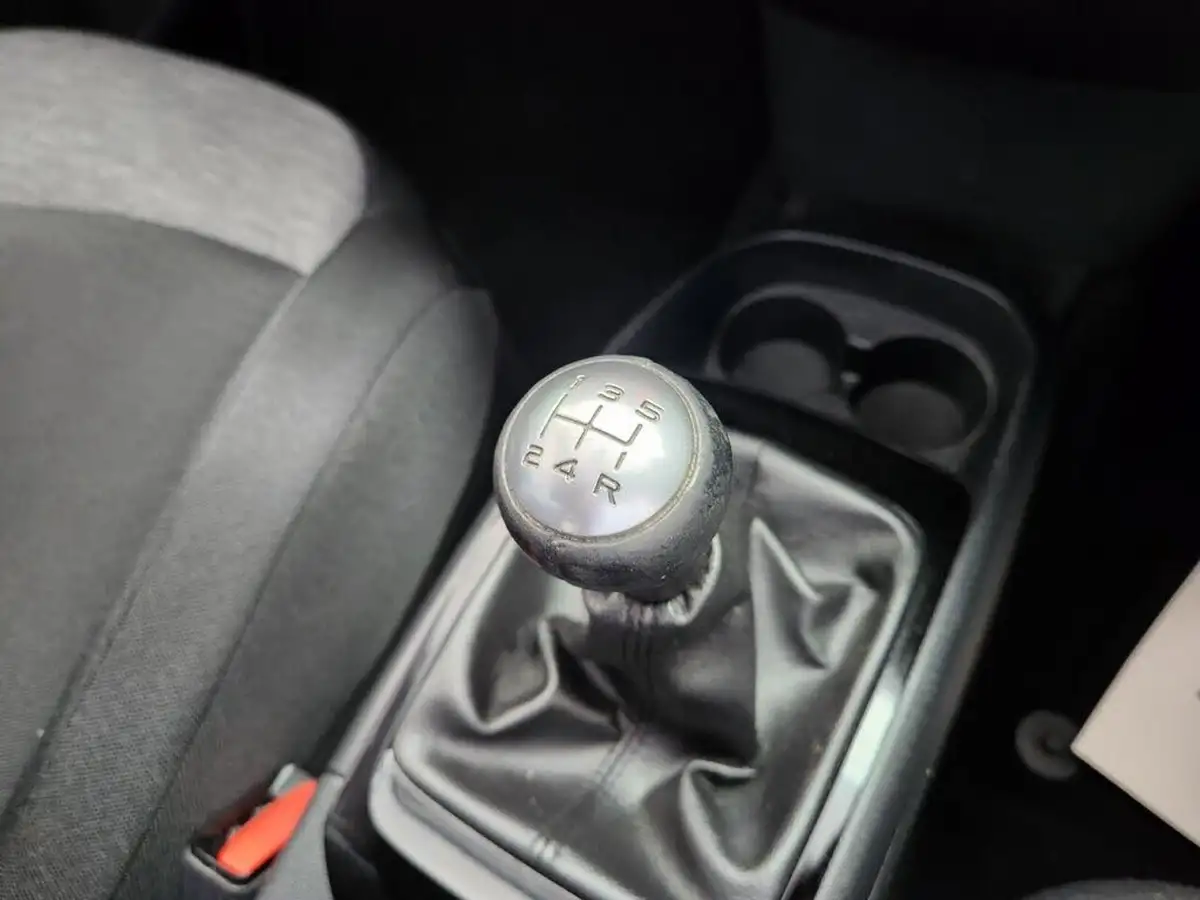 2017-citroen-c4-picasso-16bluehdi-touch-edition-100ps-ss-big-7