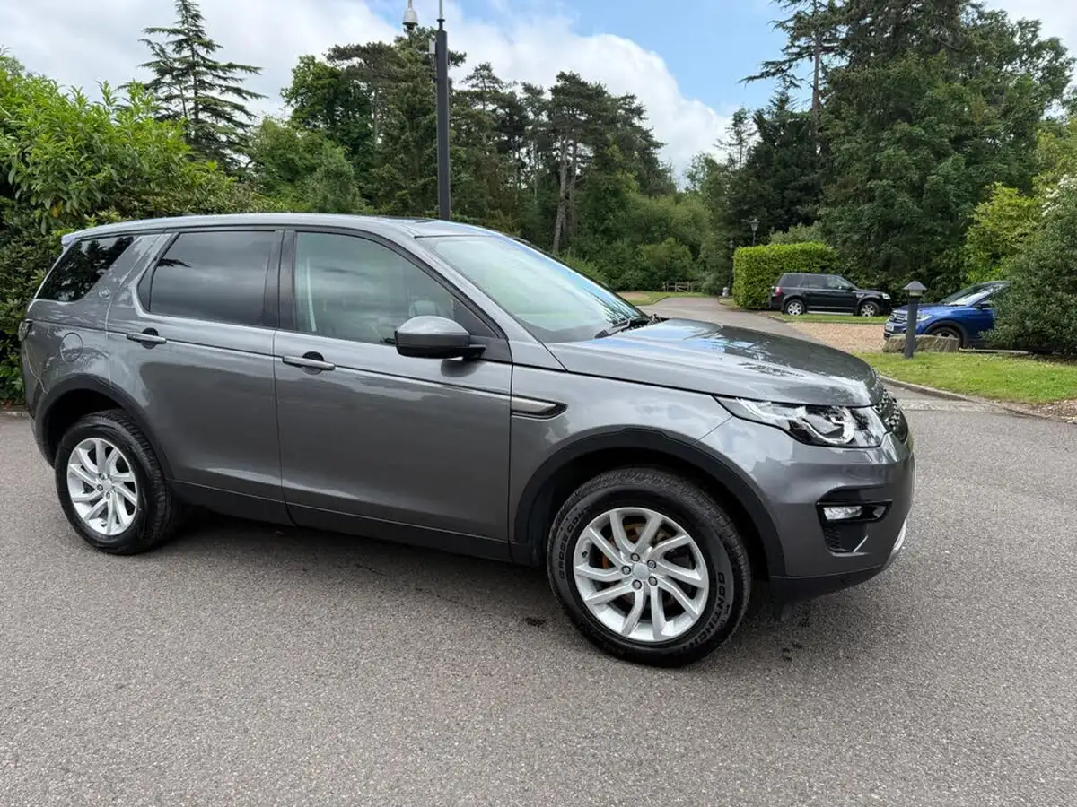 2017-land-rover-discovery-sport-20td4-se-tech-182ps-suv-big-14