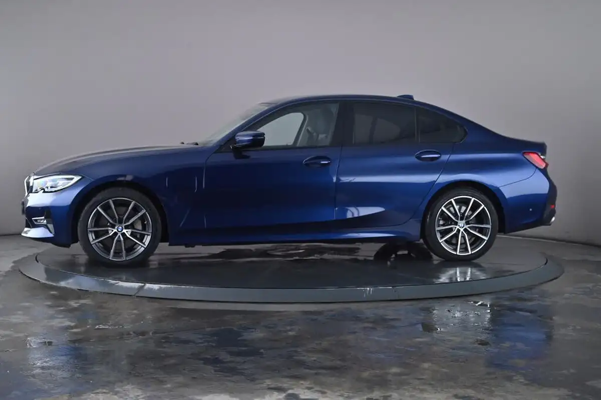 2020-bmw-3-series-20-330e-sport-pro-saloon-4d-big-13