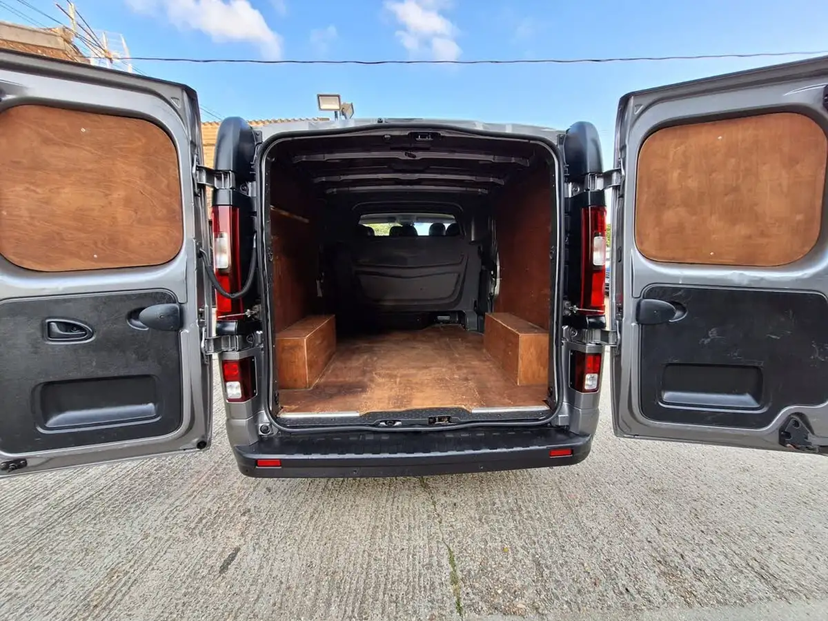 2019-vauxhall-vivaro-16cdti-sportive-2900-l2h1-145pseu6-biturbo-ss-panel-big-12