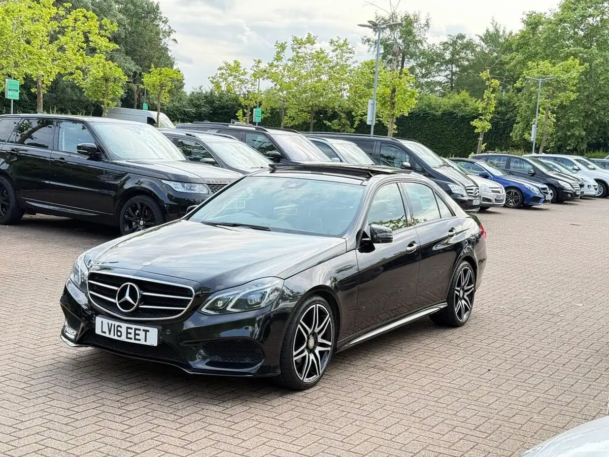 2016-mercedes-benz-e-class-30cdi-e350-amg-night-edition-premium-saloon-4d-big-9