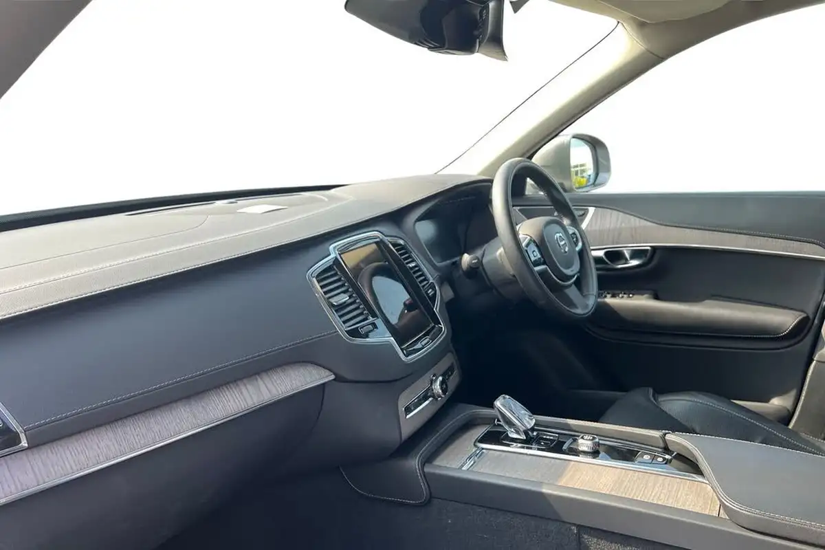 2022-volvo-xc90-20-t8-inscription-455bhp-big-1