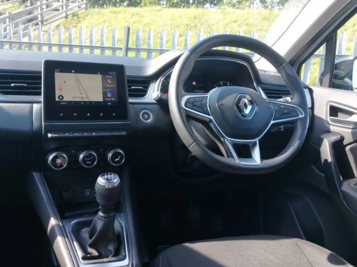 2020-renault-captur-10-tce-iconic-100bhp-big-2