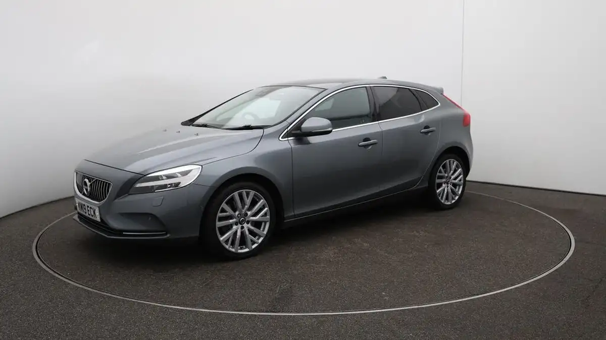 2019-volvo-v40-15-t3-inscription-big-66