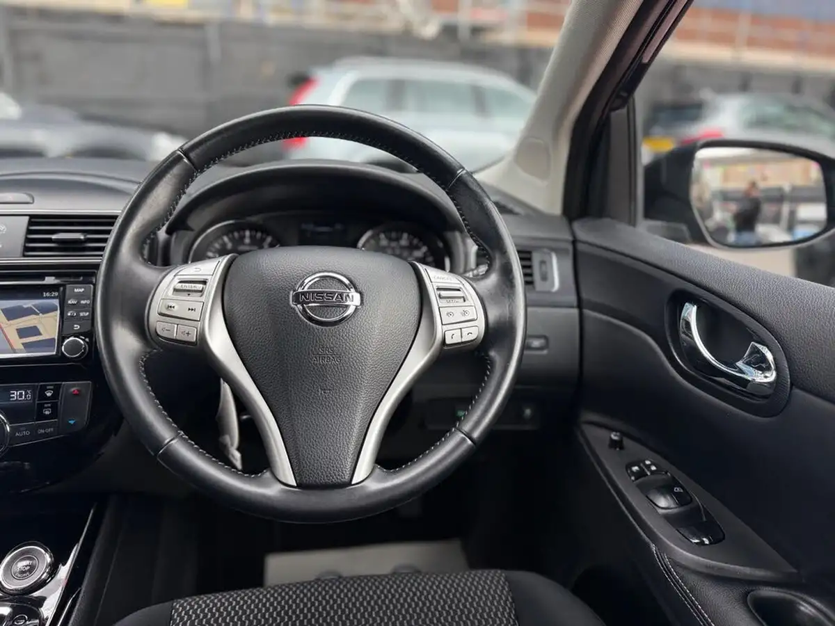 2015-nissan-pulsar-12-n-tec-xtronic-big-49