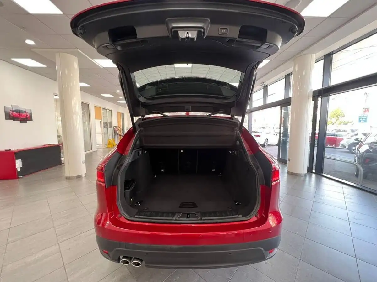2016-jaguar-f-pace-20-i4d-prestige-awd-auto-big-50