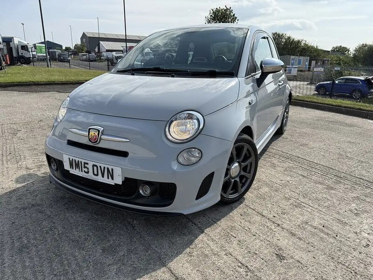 2015-abarth-500-14-big-9