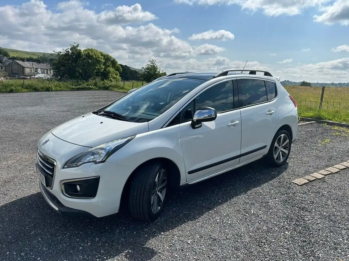 2016-peugeot-3008-crossover-16bluehdi-allure-big-10