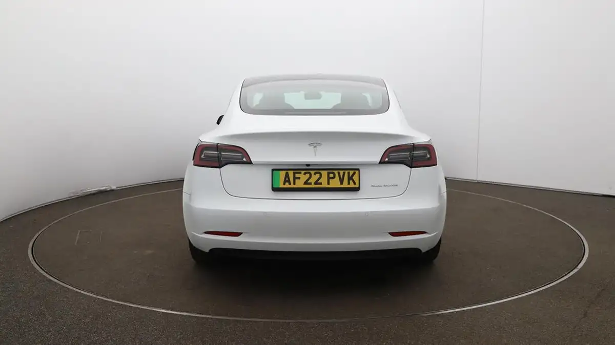 2022-tesla-model-3-e-long-range-big-59