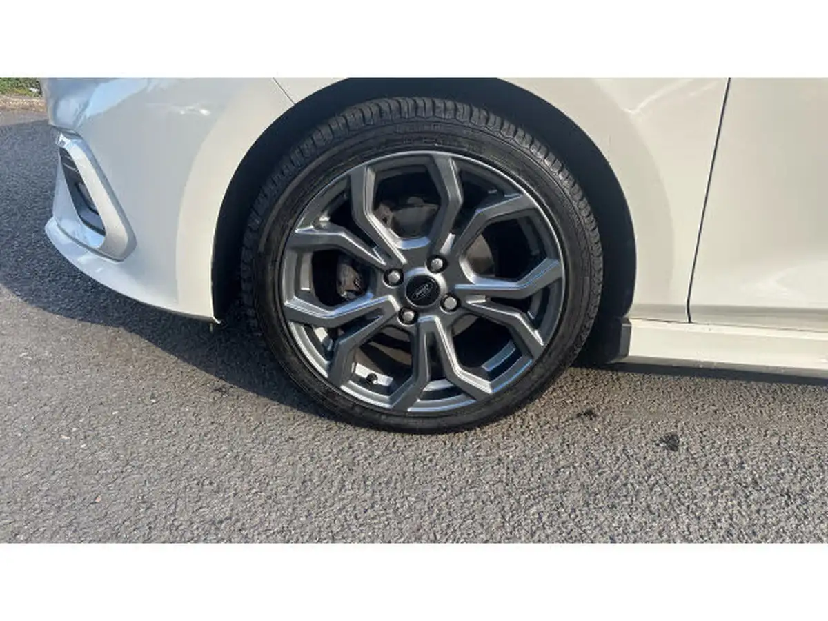 2018-hyundai-kona-16-t-gdi-premium-gt-1-tone-roof-big-26