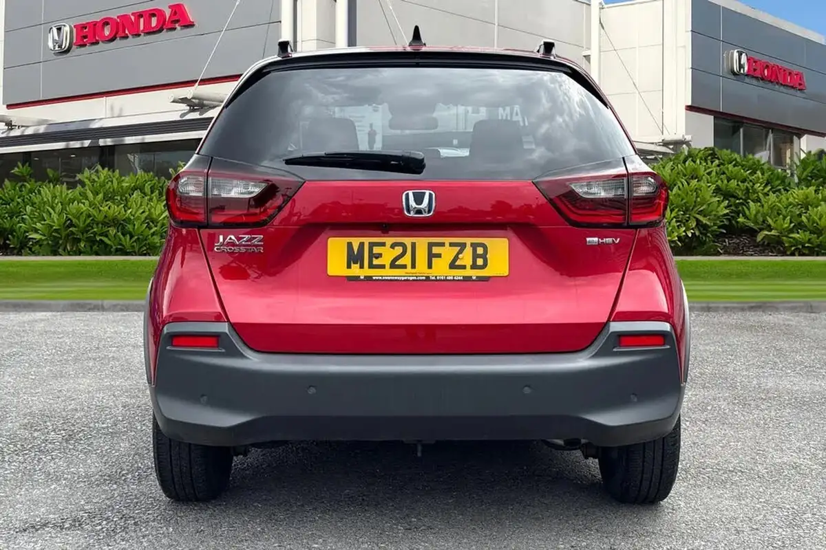 2021-honda-jazz-15-i-mmd-crosstar-ex-109ps-two-tone-big-6