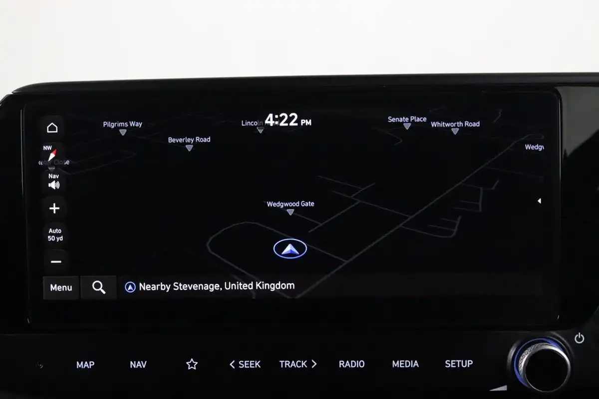 2023-hyundai-bayon-10-t-gdi-premium-100ps-dct-big-24
