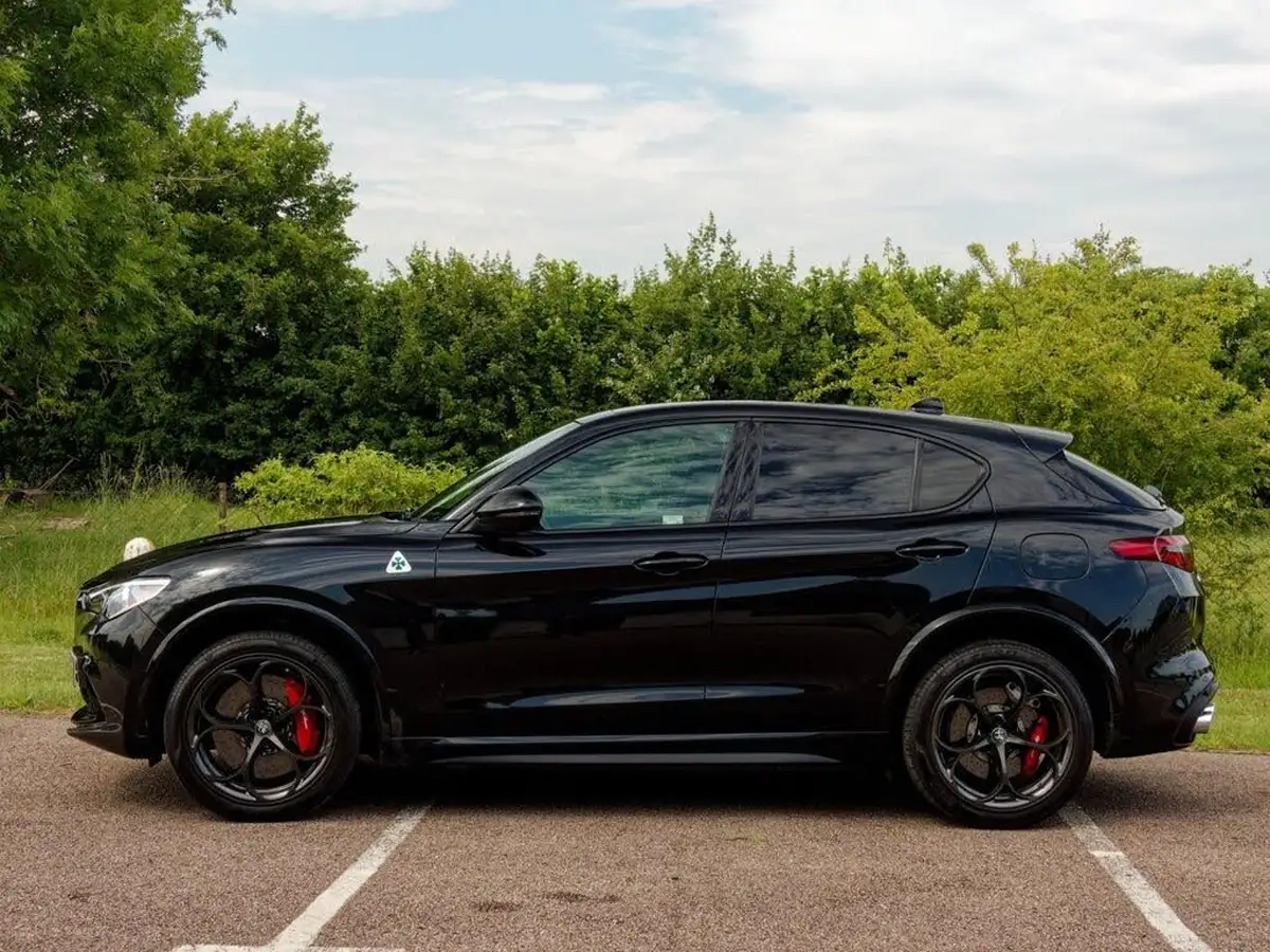 2018-alfa-romeo-stelvio-29-biturbo-quadrifoglio-big-5