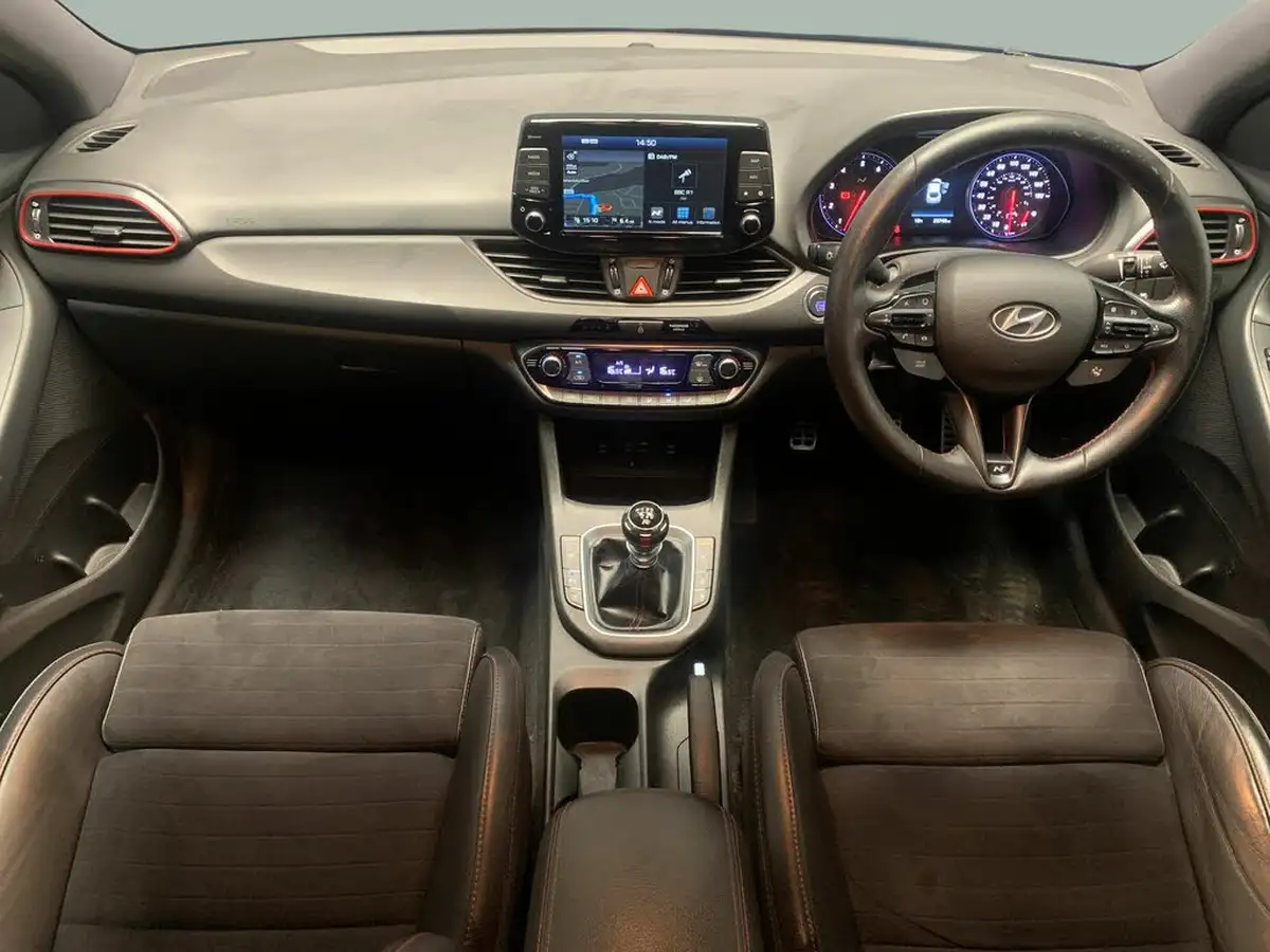 2019-hyundai-i30-n-20-t-gdi-n-performance-fastback-big-10