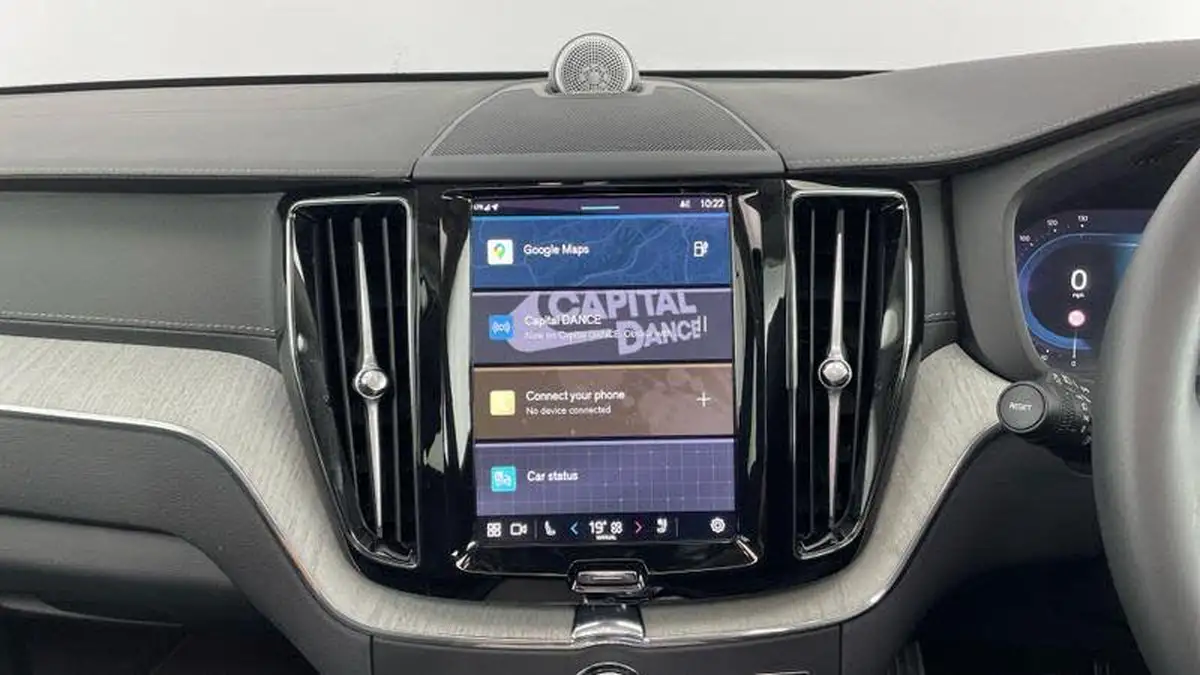 2024-volvo-xc60-20-t8-ultimate-dark-big-6