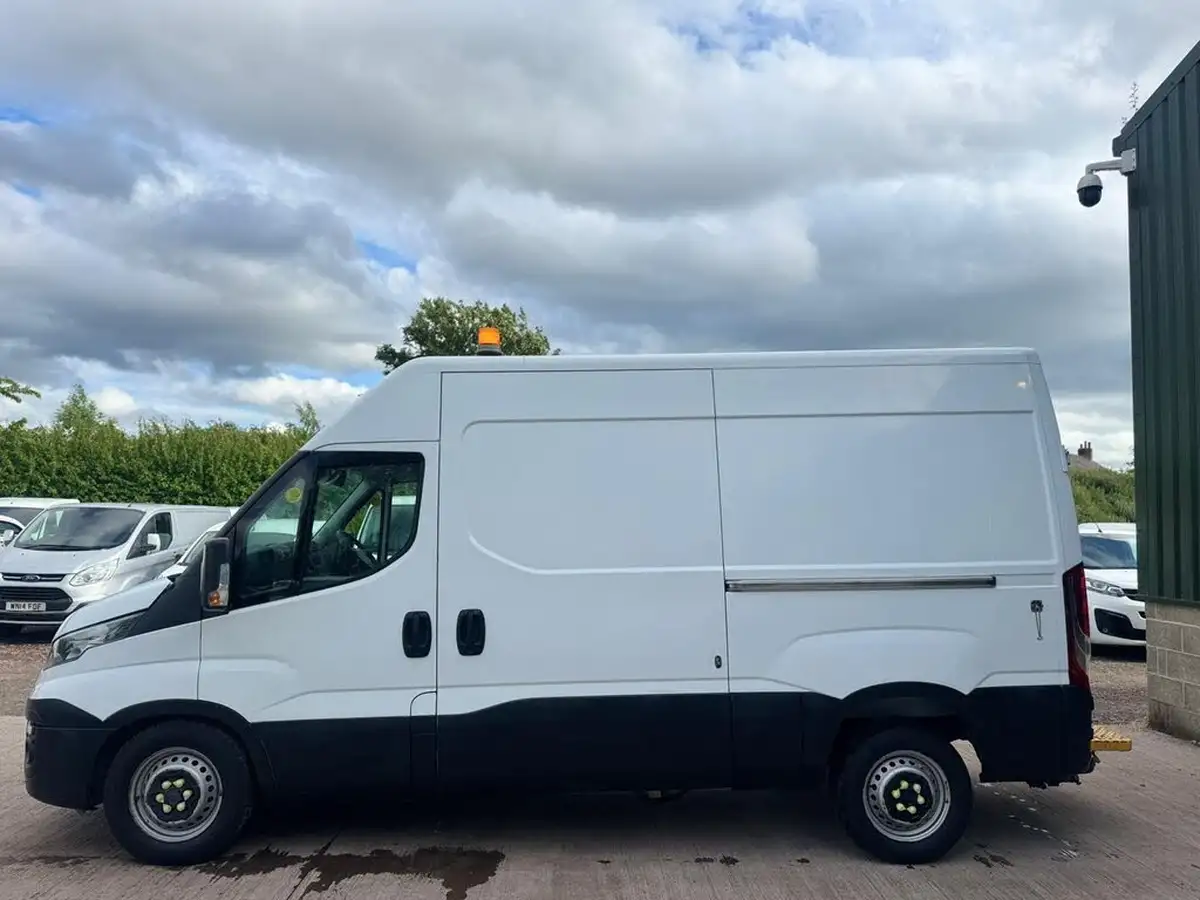 2018-iveco-daily-s-class-23td-35s12v-3520-h1-business-big-3