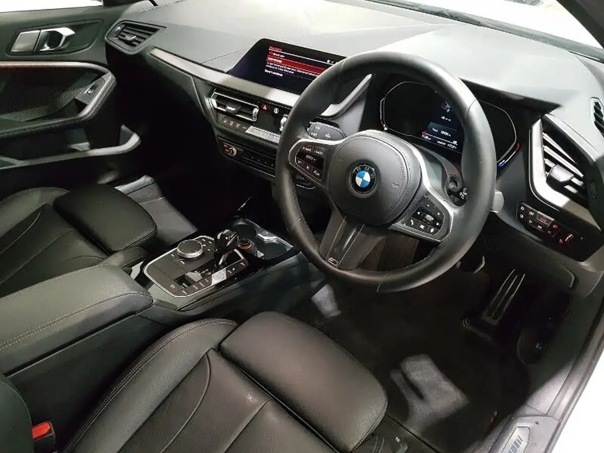 2021-bmw-1-series-15-118i-m-sport-lcp-dct-big-16