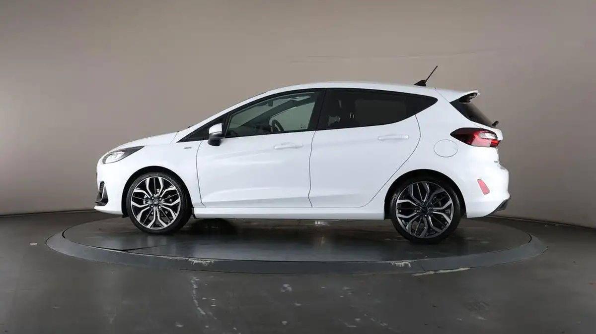 2022-ford-fiesta-10t-st-line-vignale-155ps-hybrid-mhev-5d-big-37