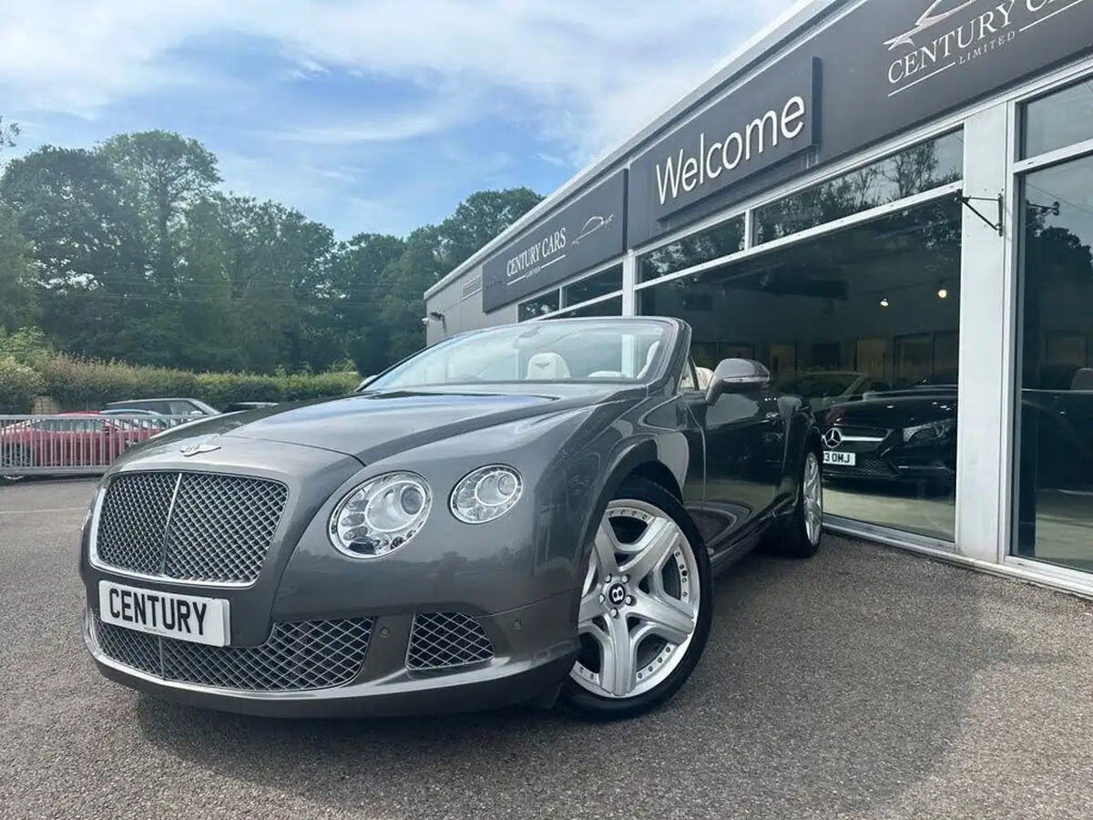2013-bentley-continental-60-gtc-big-28