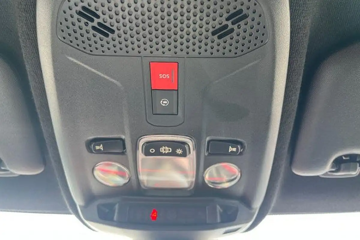 2021-vauxhall-corsa-e-sri-nav-premium-74kw-big-37