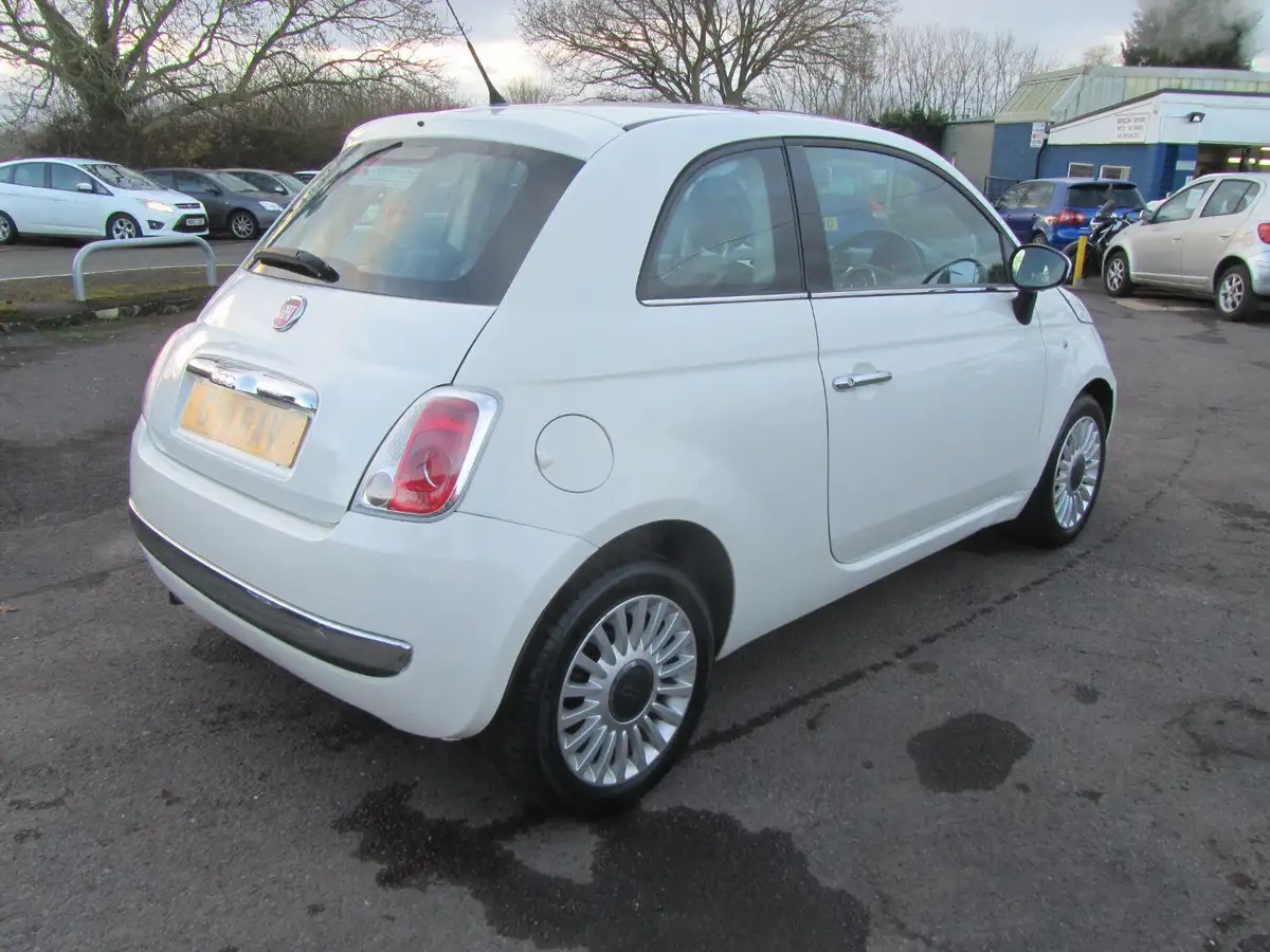 2011-fiat-500-12-lounge-big-4
