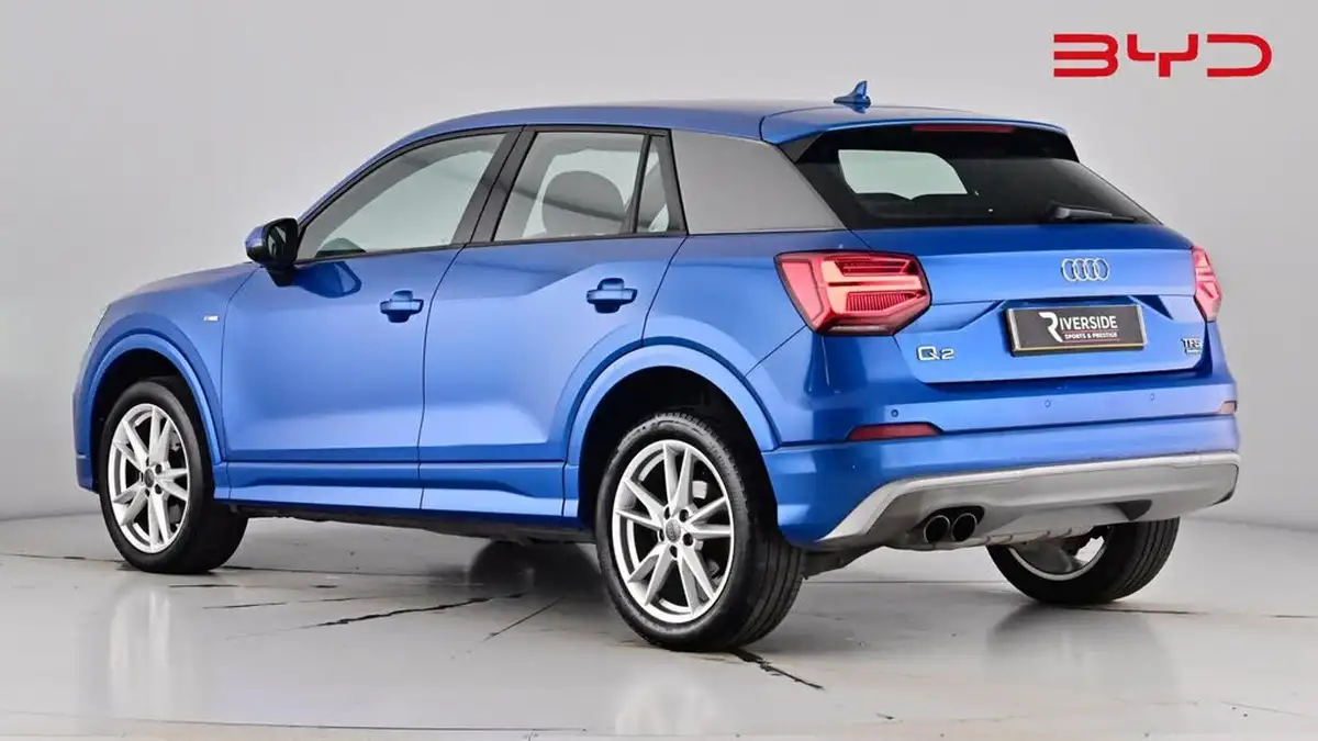 2018-audi-q2-20-tfsi-s-line-big-1