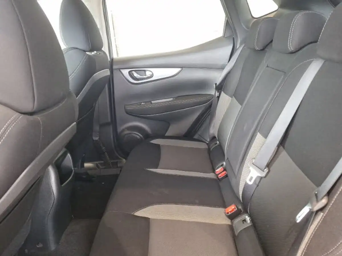 2017-nissan-qashqai-12-dig-t-n-connecta-glass-roof-pack-xtronic-cvt-big-5