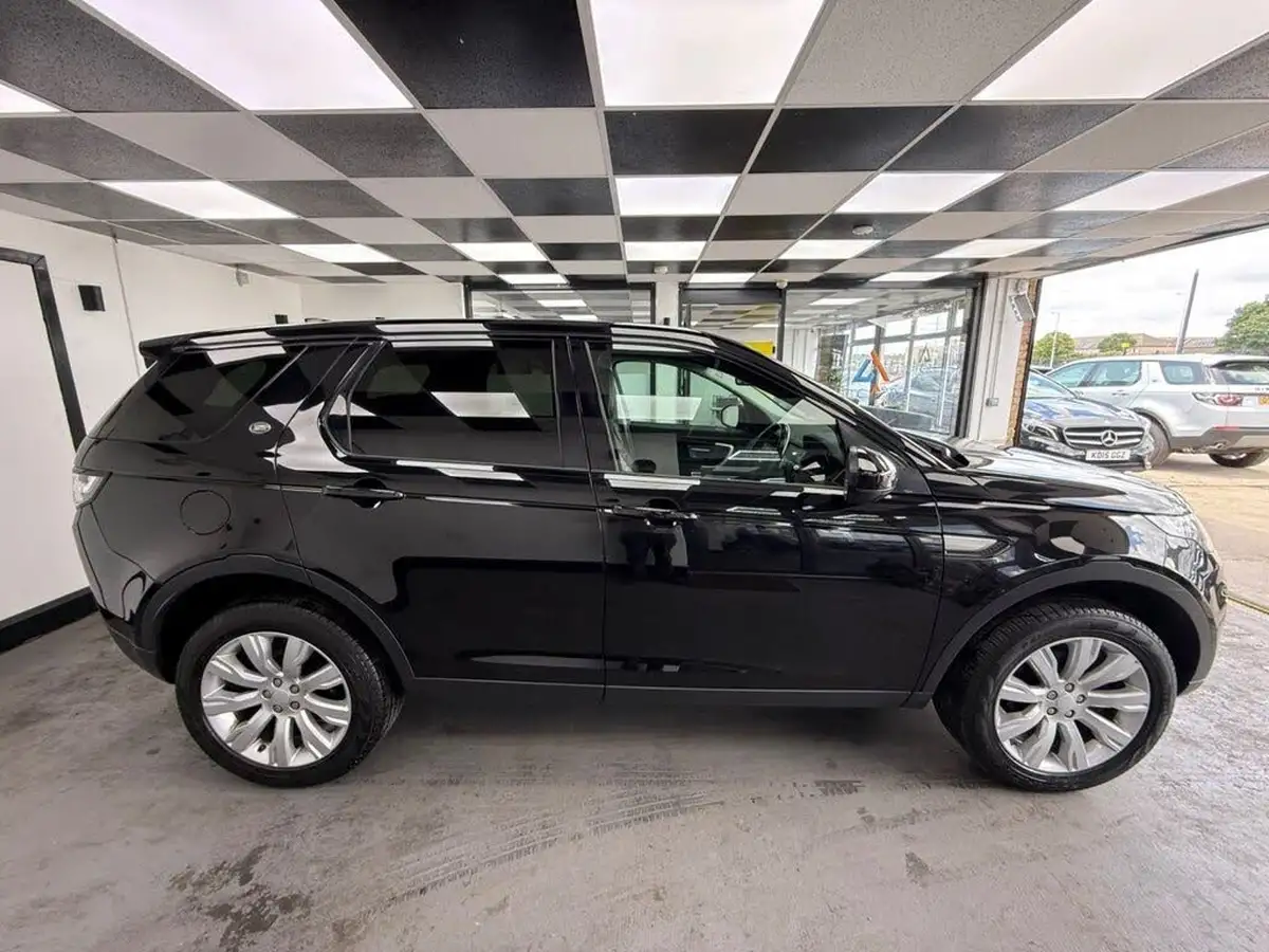 2018-land-rover-discovery-sport-20td4-se-tech-182ps-auto-big-2