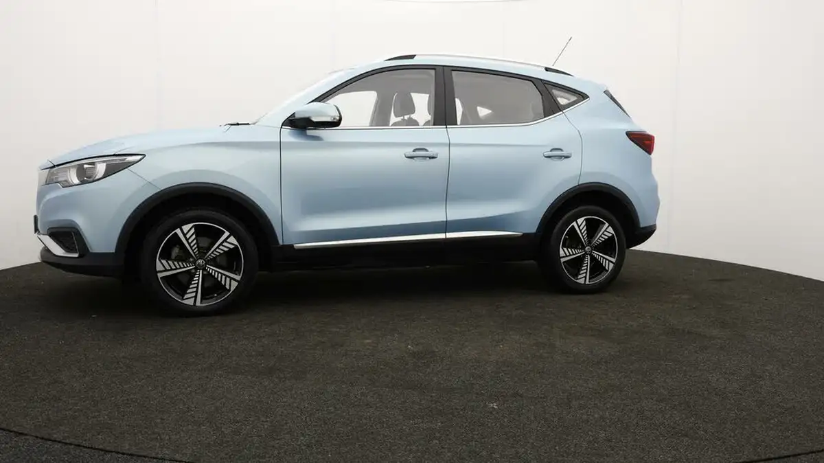 2021-mg-zs-suv-e-exclusive-ev-big-64