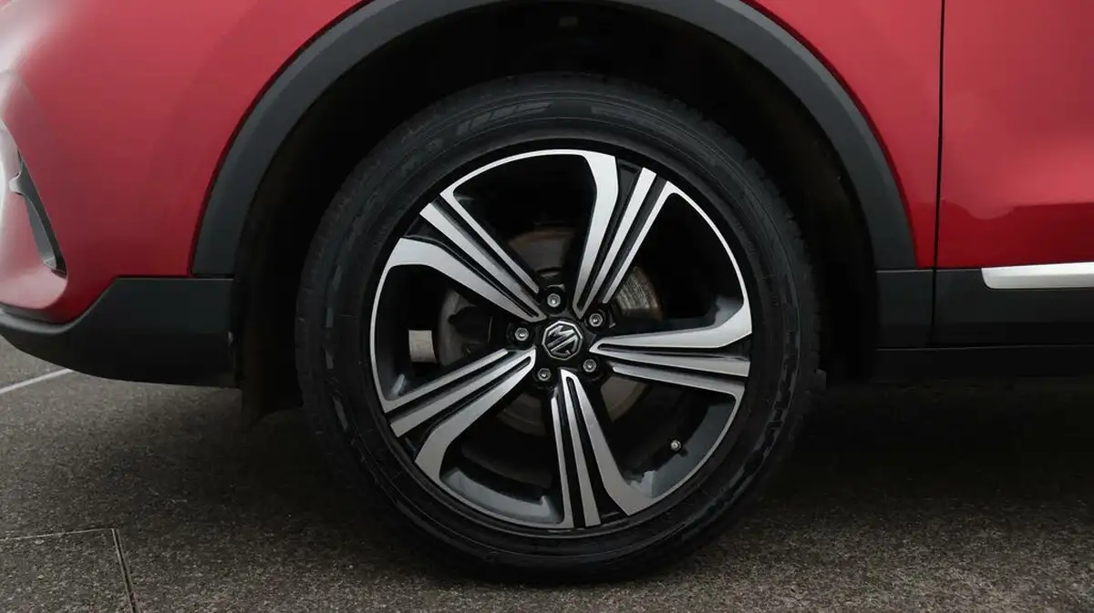2023-mg-zs-suv-15-vti-tech-excite-big-18