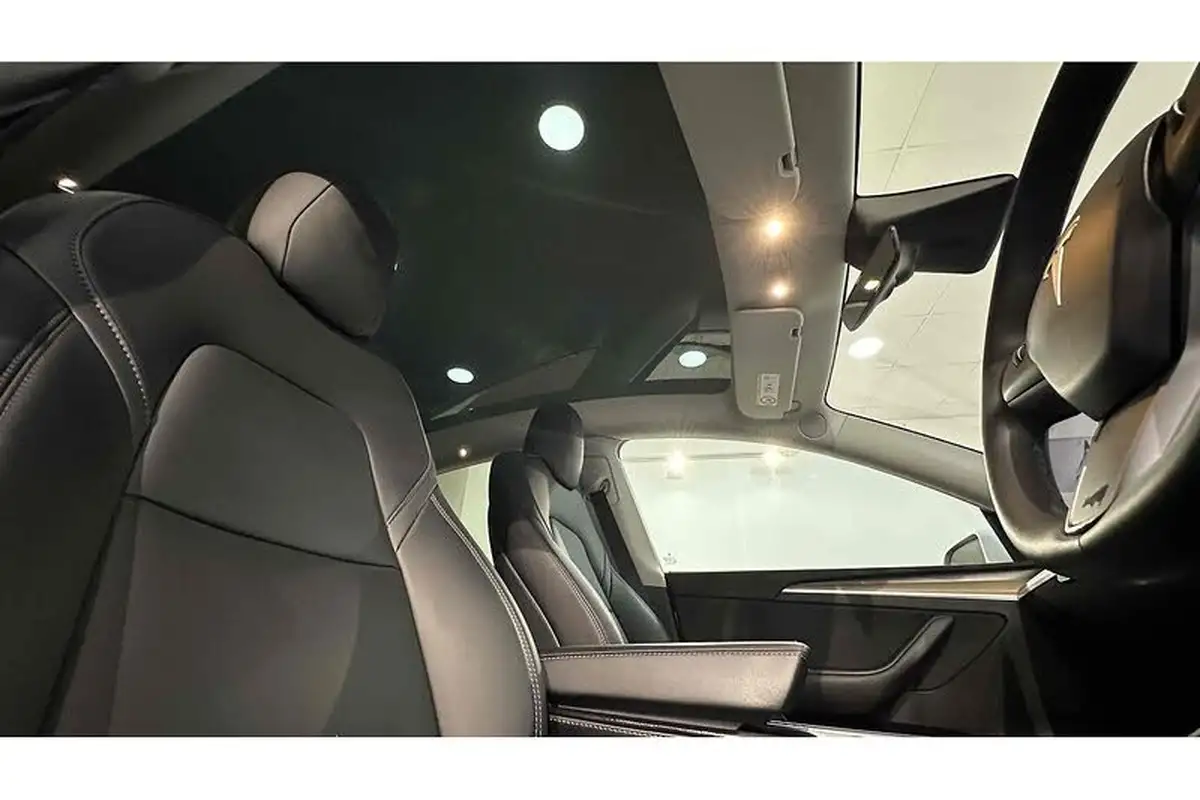 2022-tesla-model-y-e-long-range-big-30