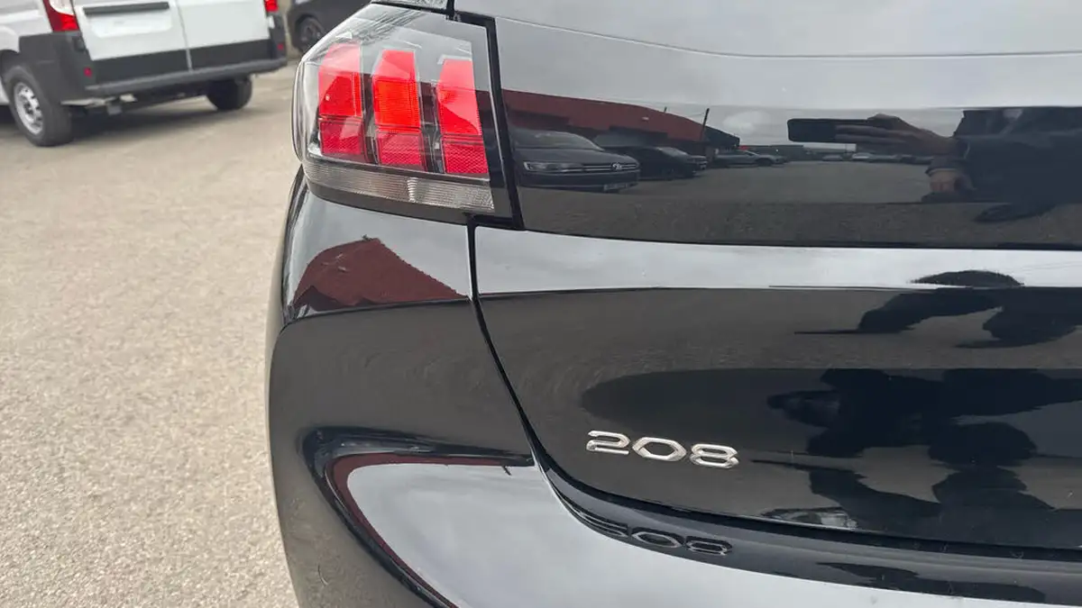 2023-peugeot-208-12-puretech-active-premium-75ps-big-43