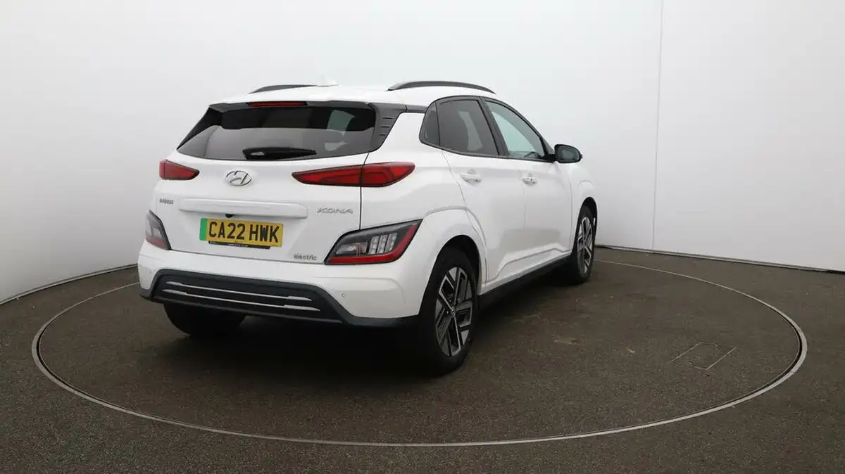 2022-hyundai-kona-e-premium-204ps-64kwh-7kw-obc-big-47