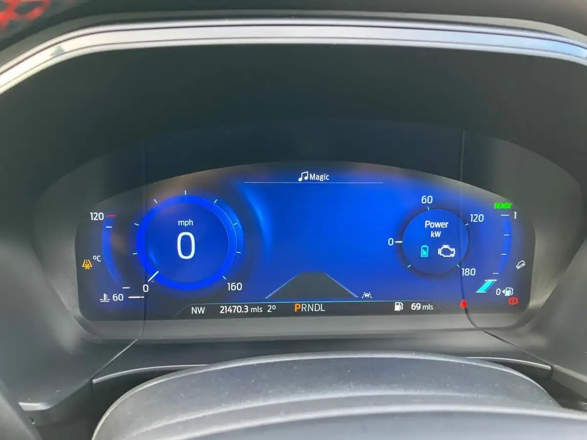 2022-ford-kuga-25t-st-line-edition-190ps-fhev-big-13