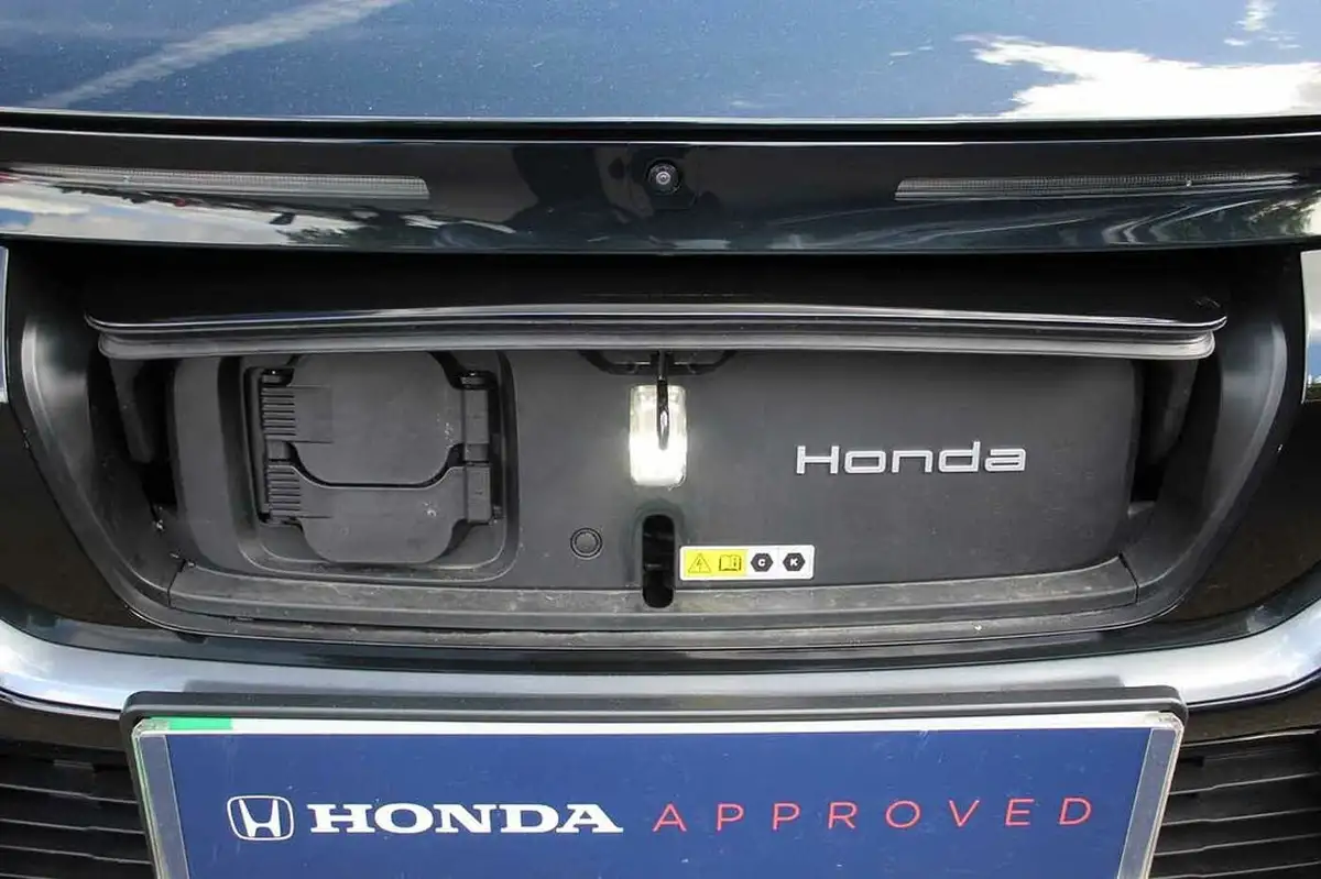 2024-honda-eny1-e-advance-big-16