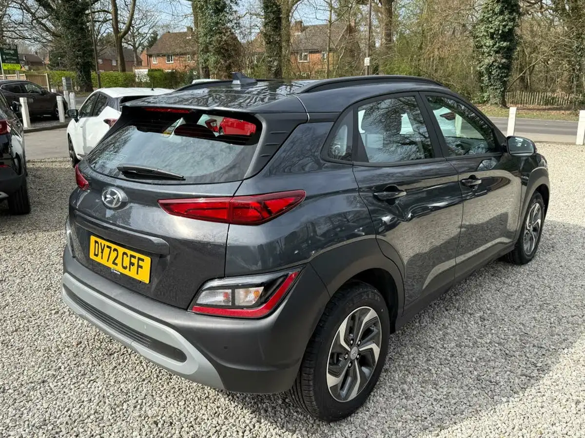 2022-hyundai-kona-16-gdi-se-connect-big-6