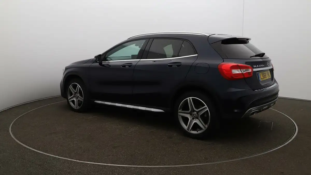 2018-mercedes-benz-gla-class-21d-gla-220d-amg-line-177ps-ss-big-27