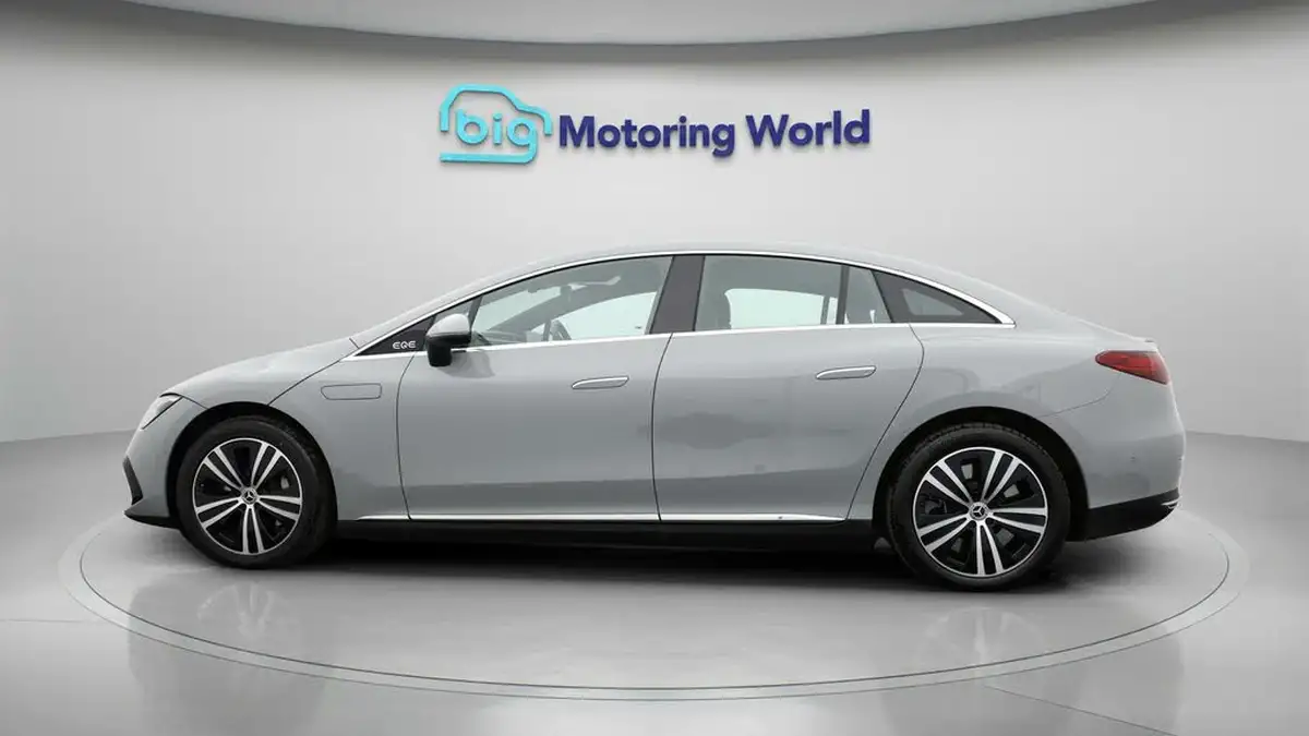2023-mercedes-benz-eqe-e-eqe-300-sport-edition-big-4