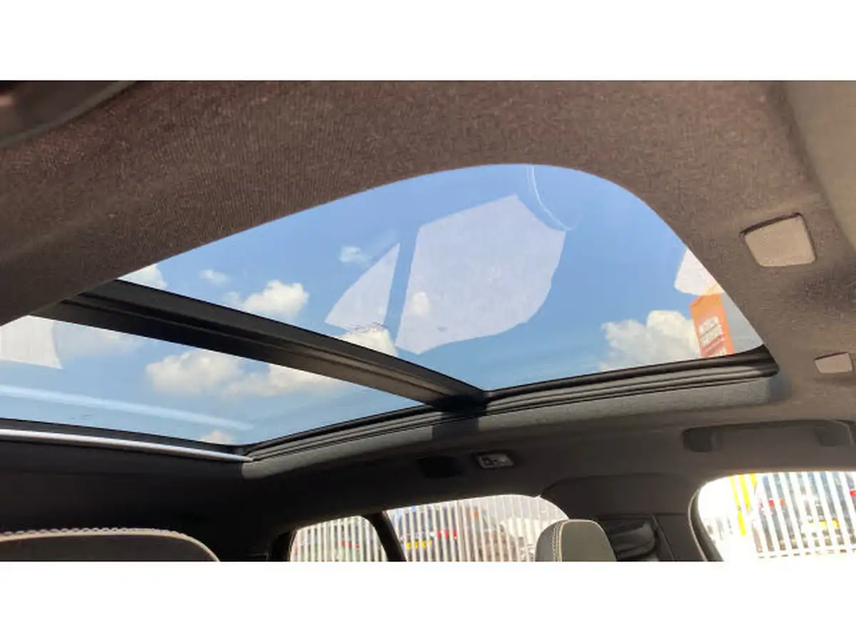 2022-volvo-xc40-15-t3-r-design-auto-big-26