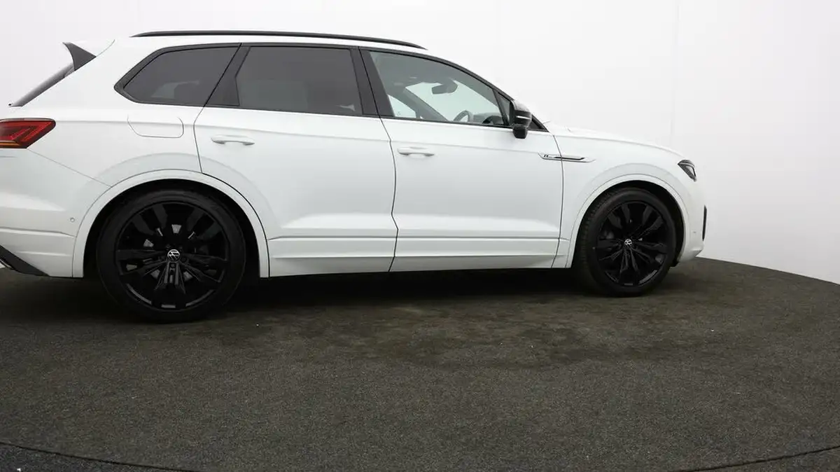 2021-volkswagen-touareg-30tdi-black-edition-286ps-big-28