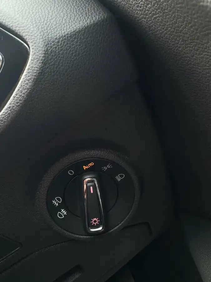 2019-seat-leon-15-tsi-evo-fr-sport-150ps-hatchback-dsg-big-54