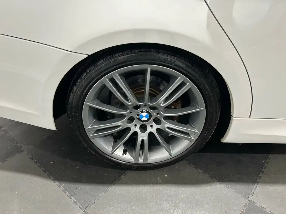 2011-bmw-3-series-20td-320d-sport-plus-touring-estate-5d-big-20