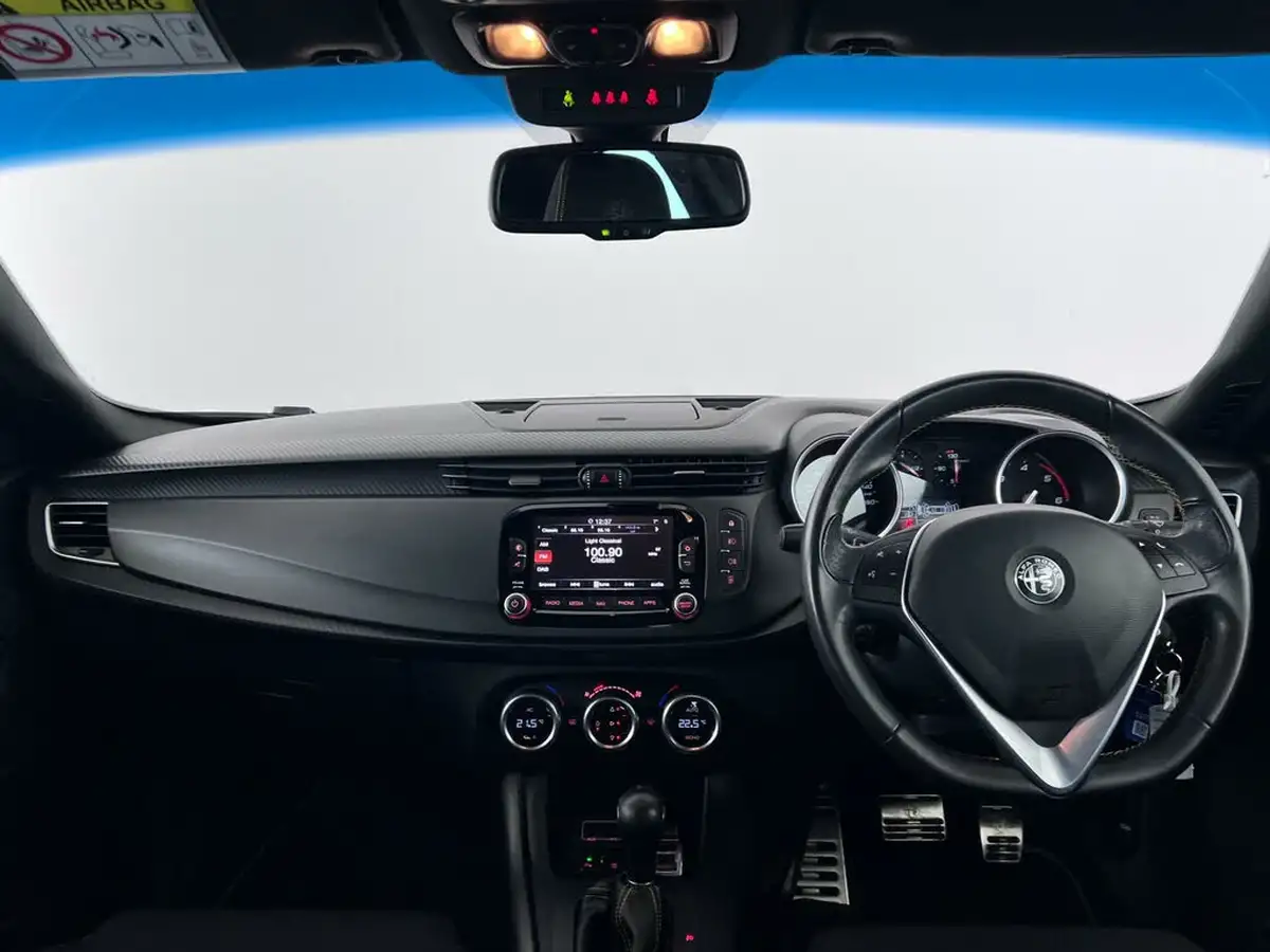 2019-alfa-romeo-giulietta-20jtdm-2-veloce-big-15