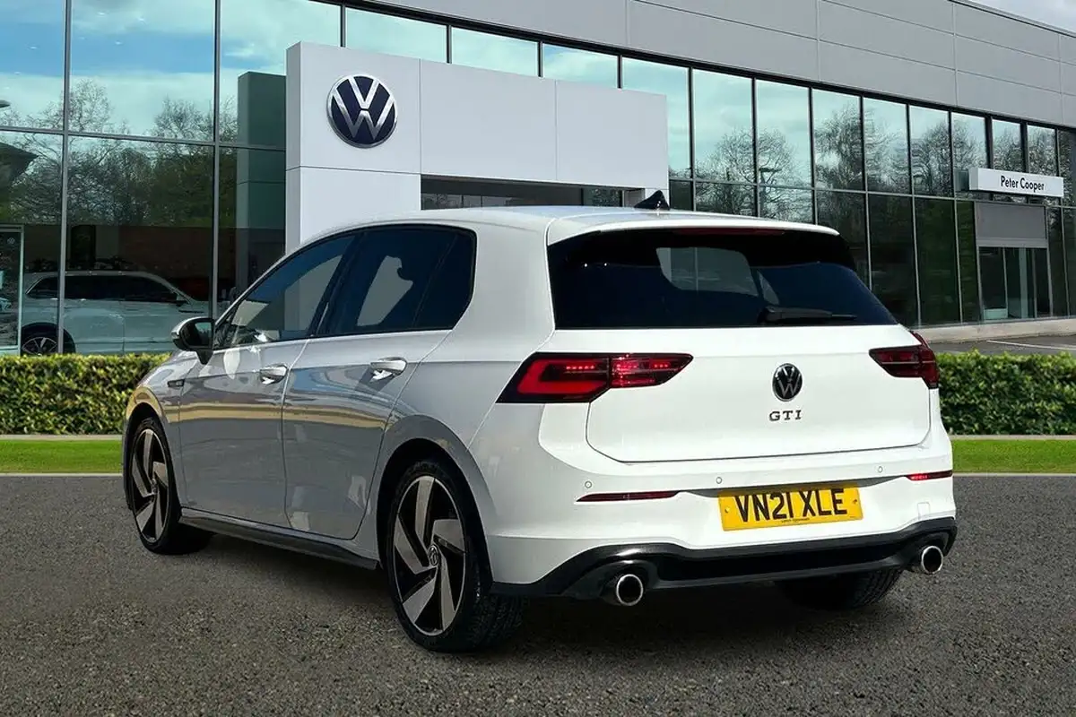2021-volkswagen-golf-20-tsi-gti-dsg-big-32