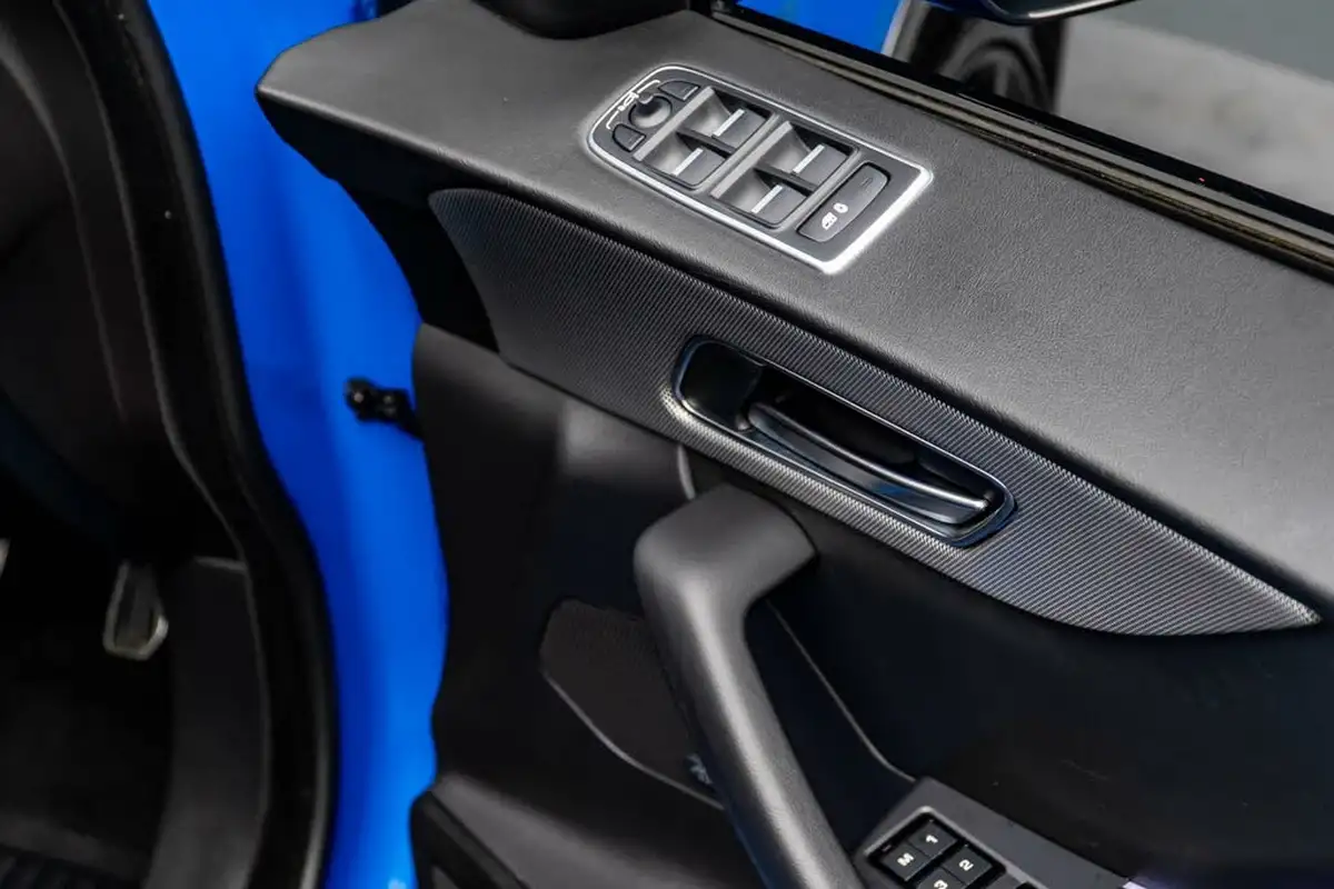 2020-jaguar-f-pace-50-v8-sc-svr-big-30